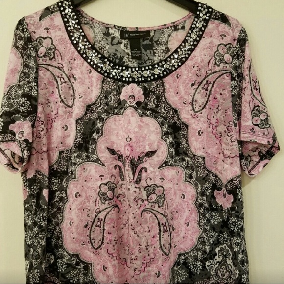 INC plus size, pink and black short sleeve pull over top. - Picture 1 of 2